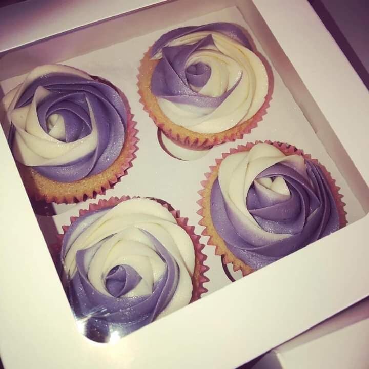 Giveaway Theme Cake 8