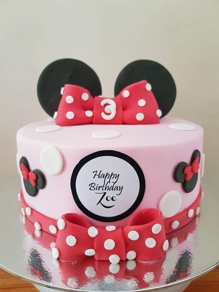 Minnie Mouse Theme Cake 3