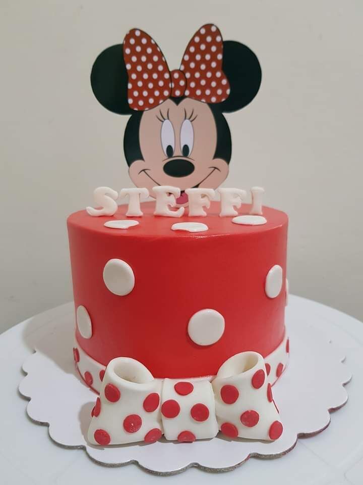 Minnie Mouse Theme Cake 5