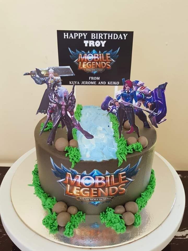 Popculture Cake 15