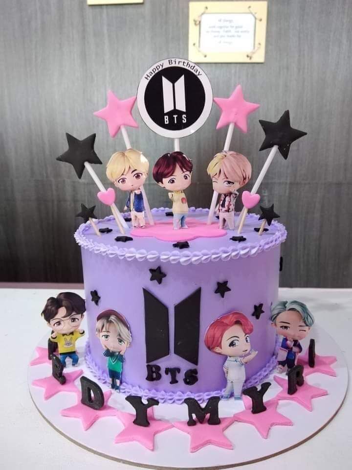 Popculture Cake 38
